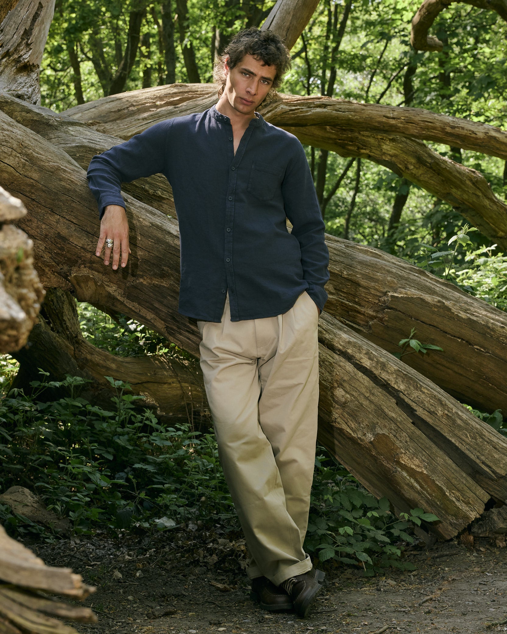 Men’s Relaxed Fit Pleated Trouser